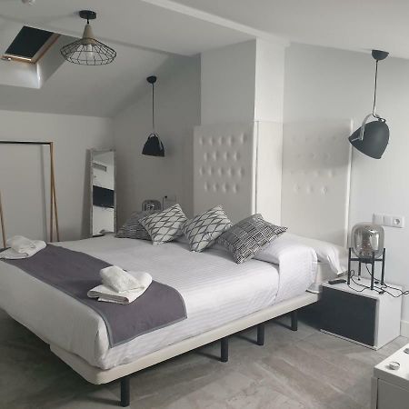 Apartamentos Hostal Cabanas Carboneras de Guadazaón Εξωτερικό φωτογραφία