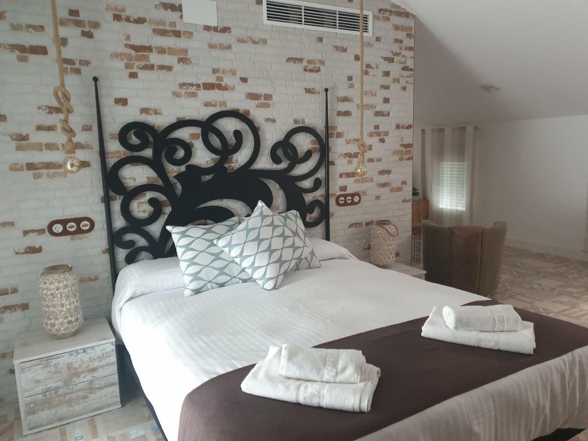 Apartamentos Hostal Cabanas Carboneras de Guadazaón Εξωτερικό φωτογραφία
