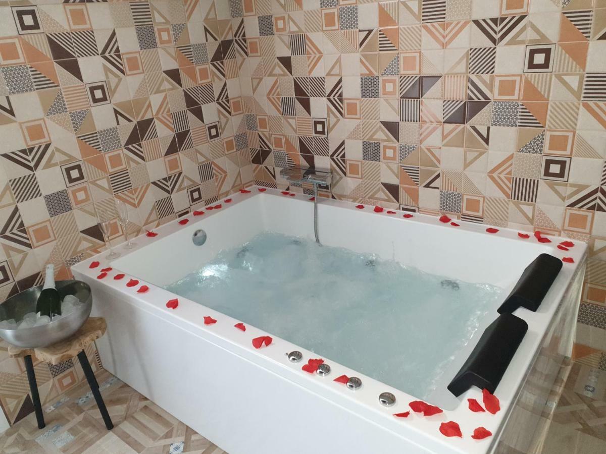 Apartamentos Hostal Cabanas Carboneras de Guadazaón Εξωτερικό φωτογραφία