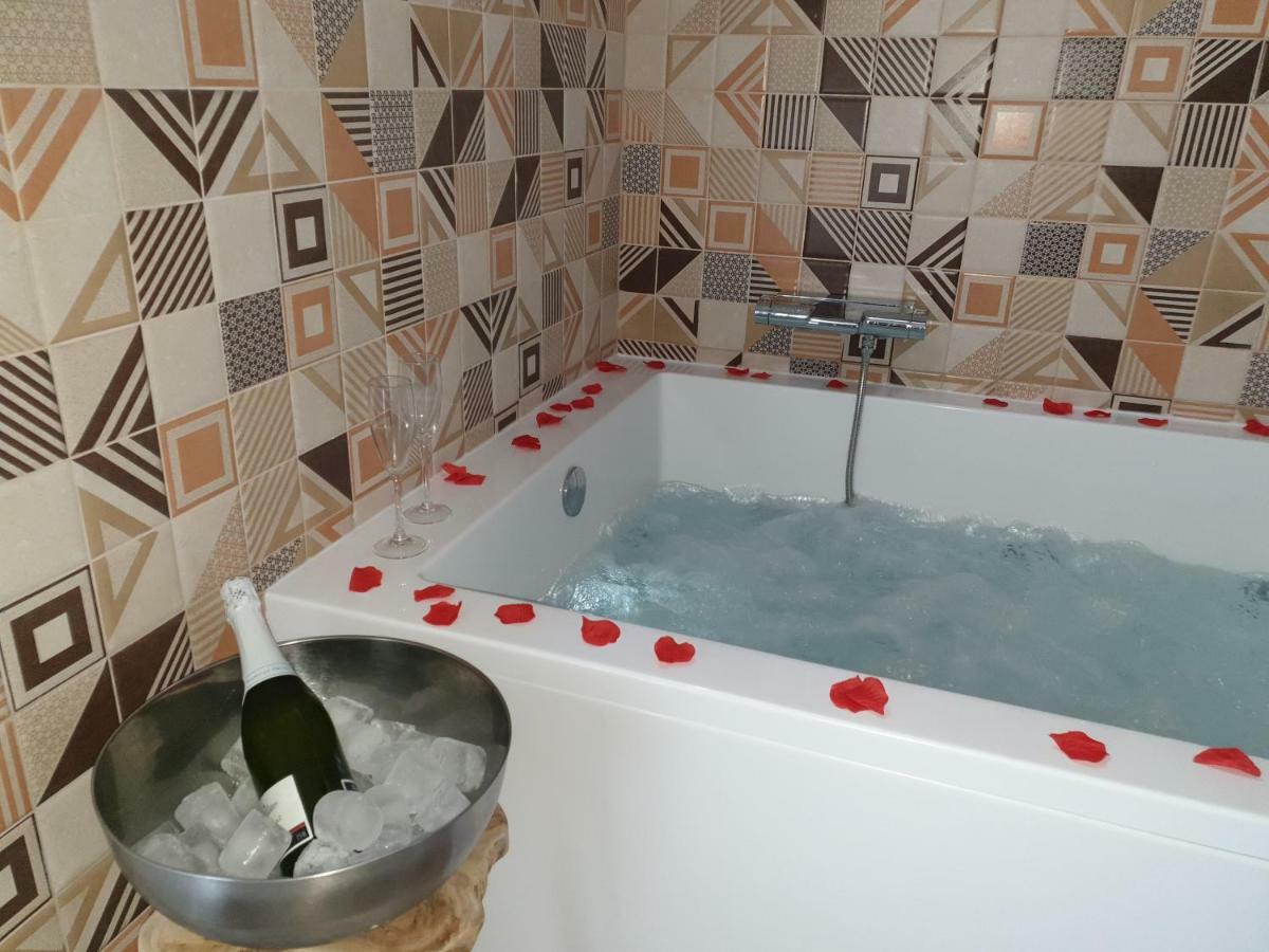 Apartamentos Hostal Cabanas Carboneras de Guadazaón Εξωτερικό φωτογραφία