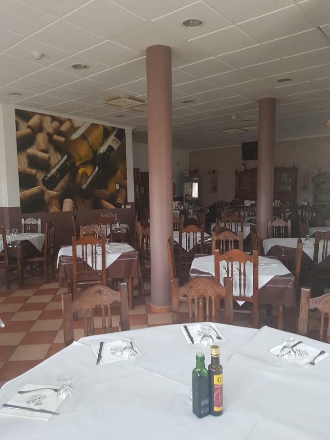 Apartamentos Hostal Cabanas Carboneras de Guadazaón Εξωτερικό φωτογραφία